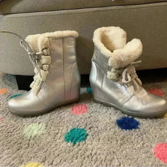 Disney X Sorel Joan of Arctic II - Picture 5 of 10